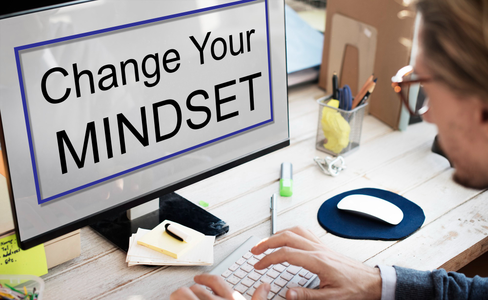 "6 Signs A Scarcity Mindset Is Holding Your Business Hostage "